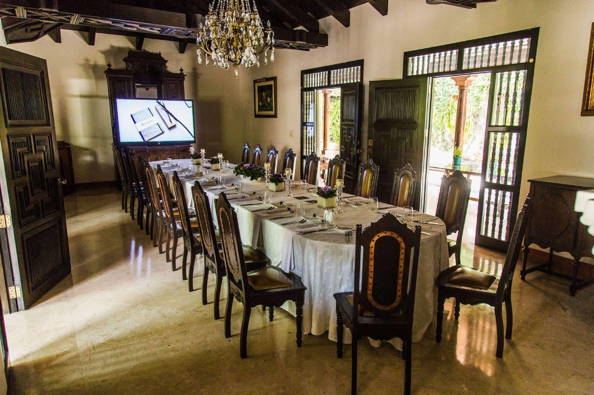 Pensativo House Hotel (Adults Only) Antigua Luaran gambar